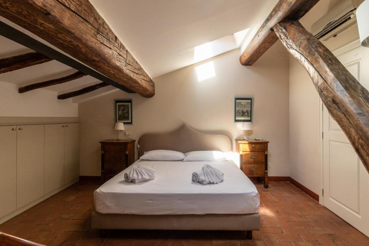 Casa Isolani Charms Rooms Santo Stefano Bologna Exterior photo