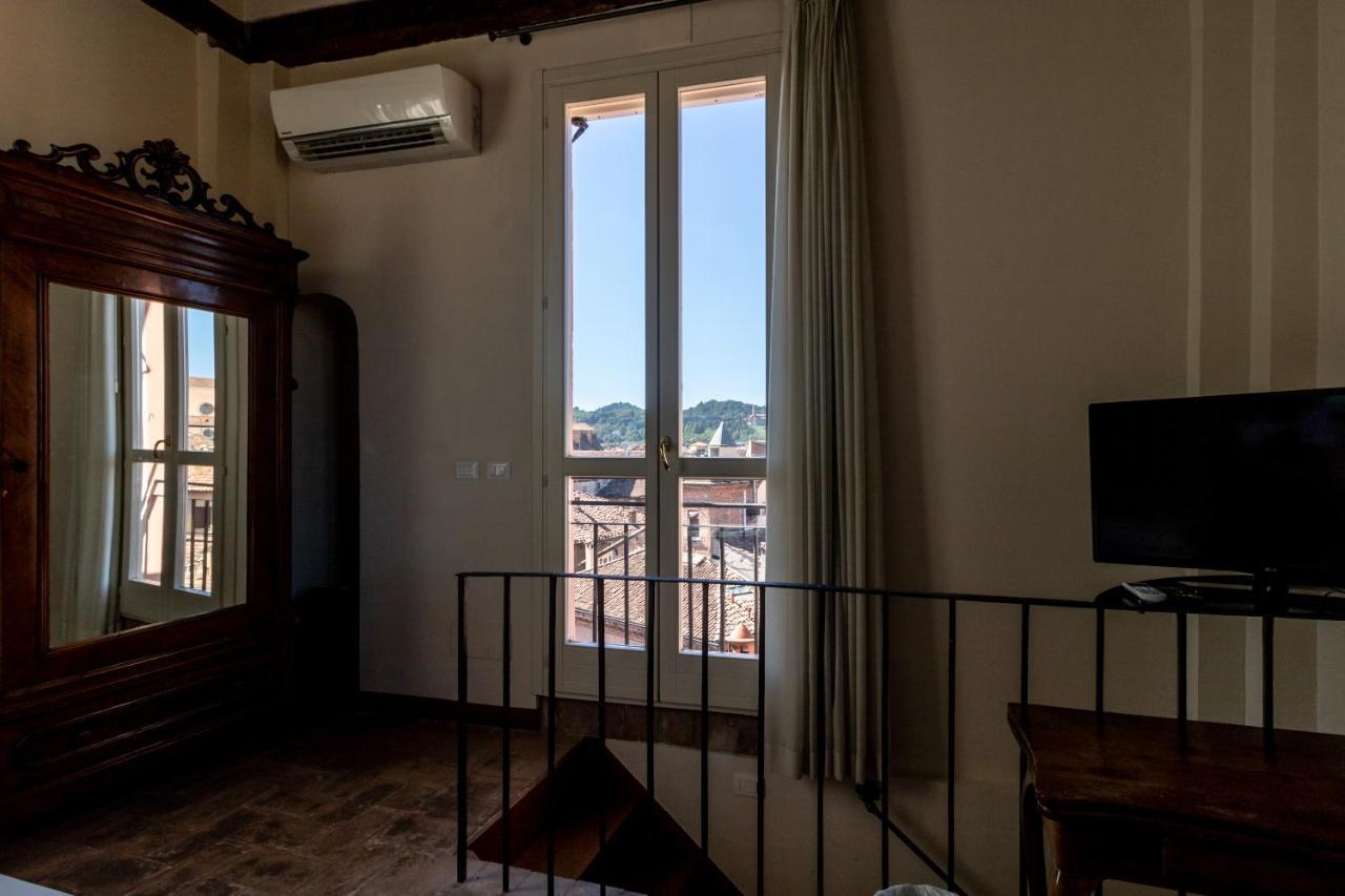 Casa Isolani Charms Rooms Santo Stefano Bologna Exterior photo