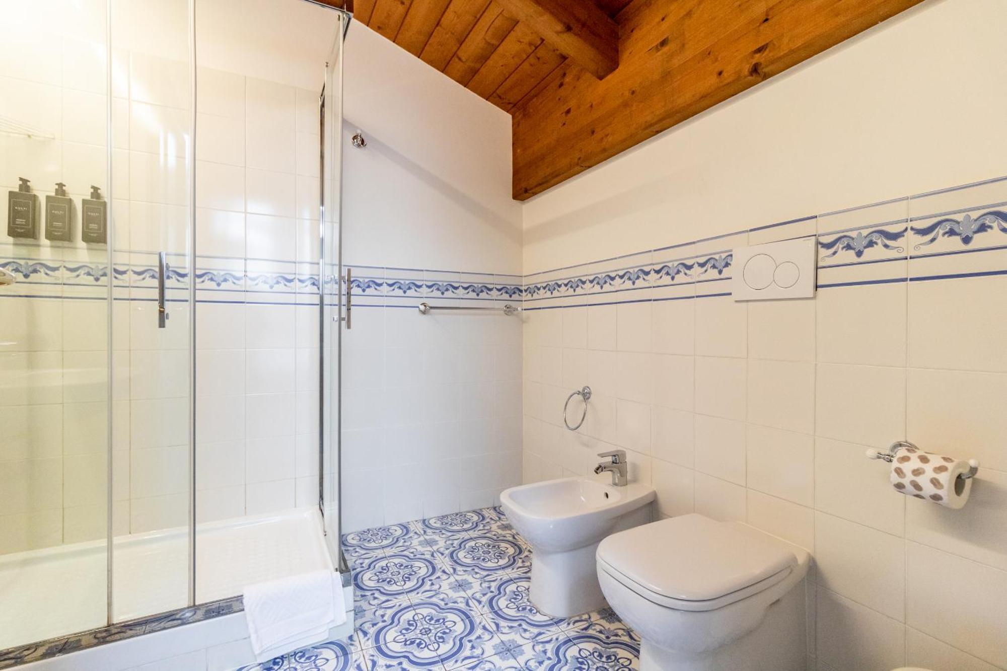 Casa Isolani Charms Rooms Santo Stefano Bologna Exterior photo