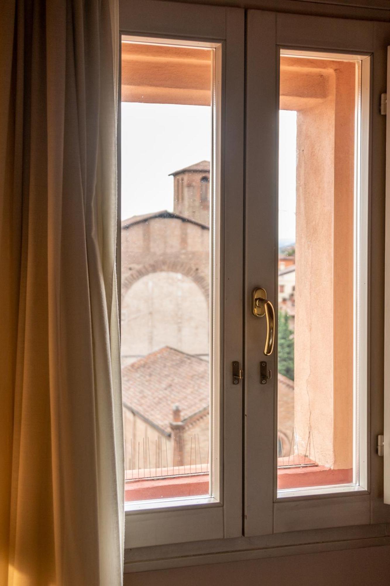 Casa Isolani Charms Rooms Santo Stefano Bologna Exterior photo