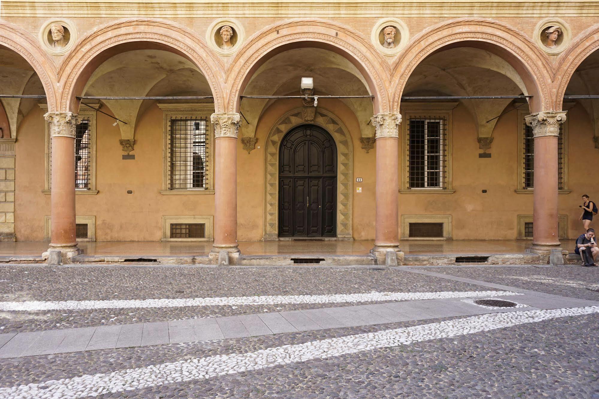 Casa Isolani Charms Rooms Santo Stefano Bologna Exterior photo